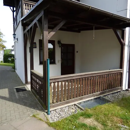 Grosse-ferienwohnung-wa2-100qm-im-erdgeschoss-der-villa-walhall-in-einem-parkaehnlichen-garten * Sellin (Rugen)